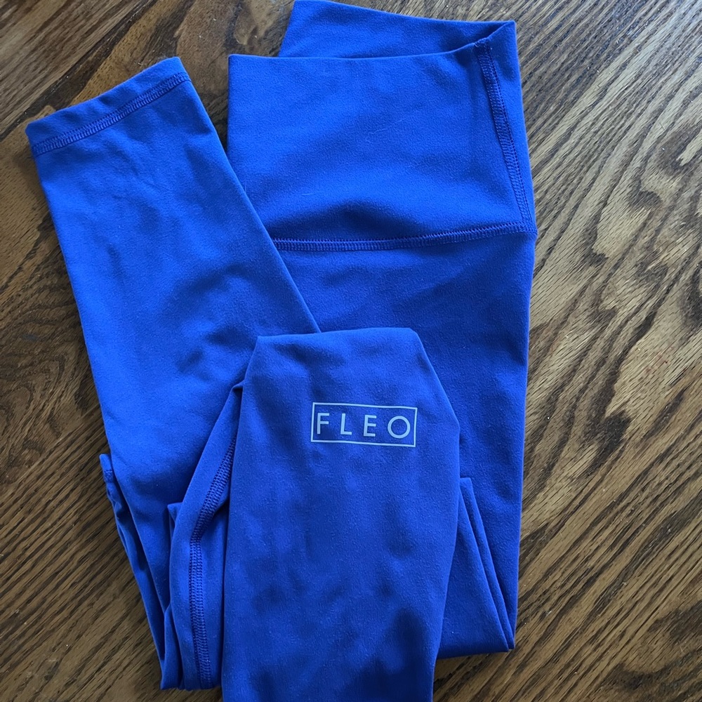 Royal Blue FLEO leggings